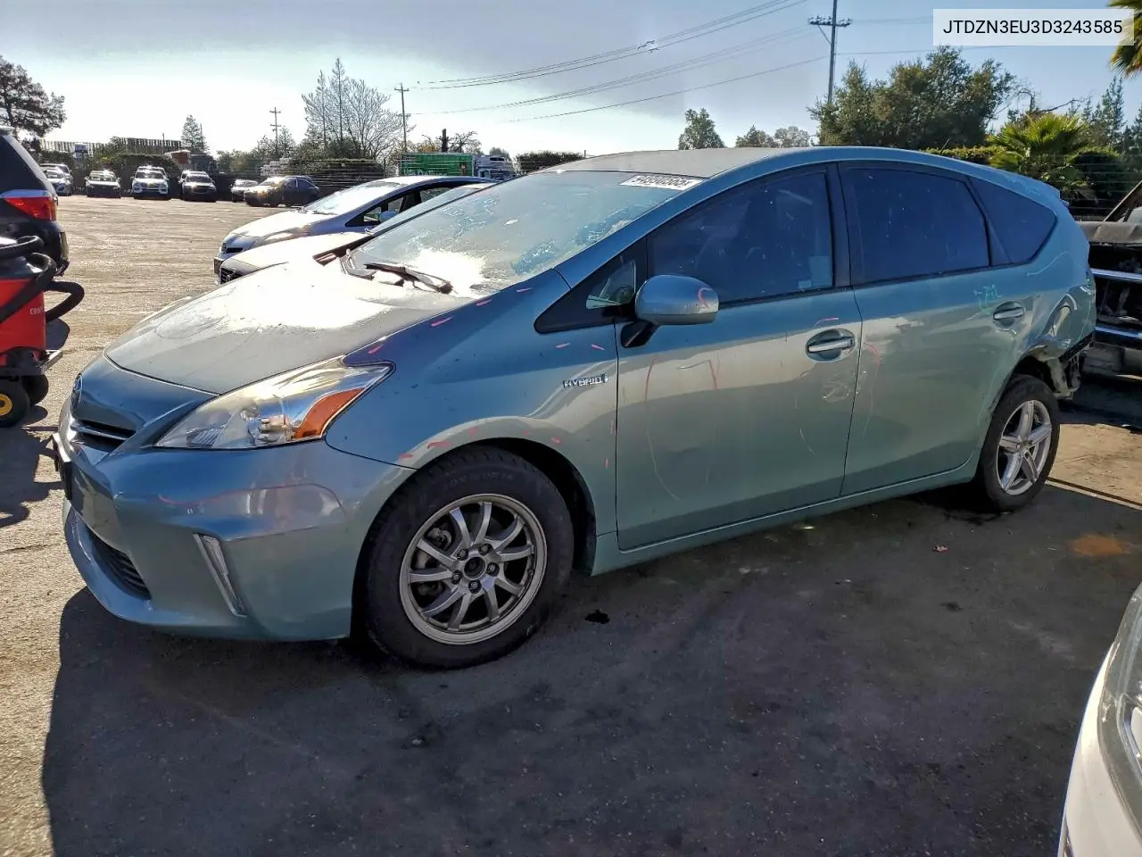 JTDZN3EU3D3243585 2013 Toyota Prius V