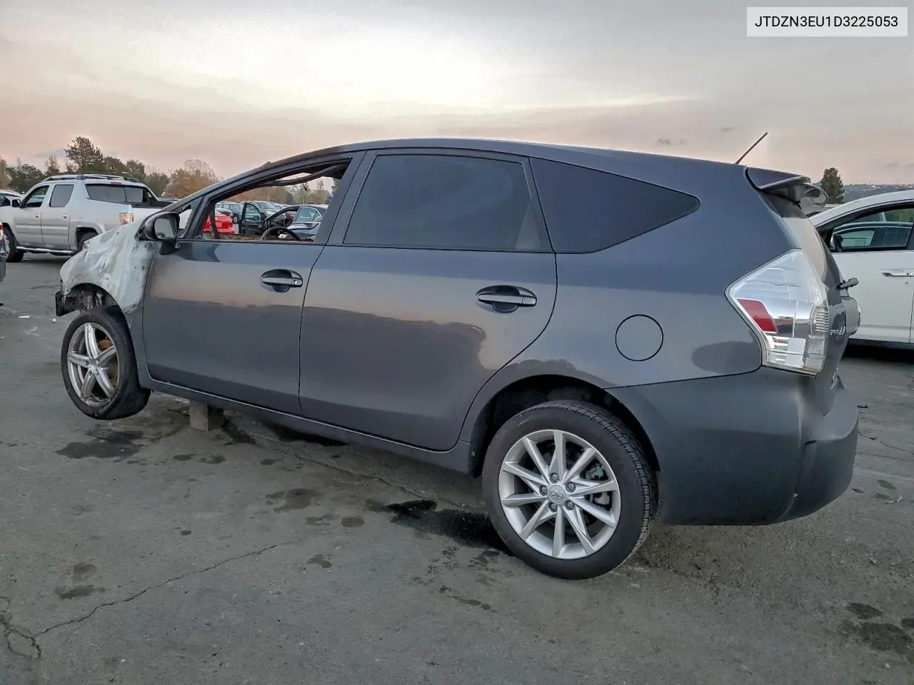JTDZN3EU1D3225053 2013 Toyota Prius V