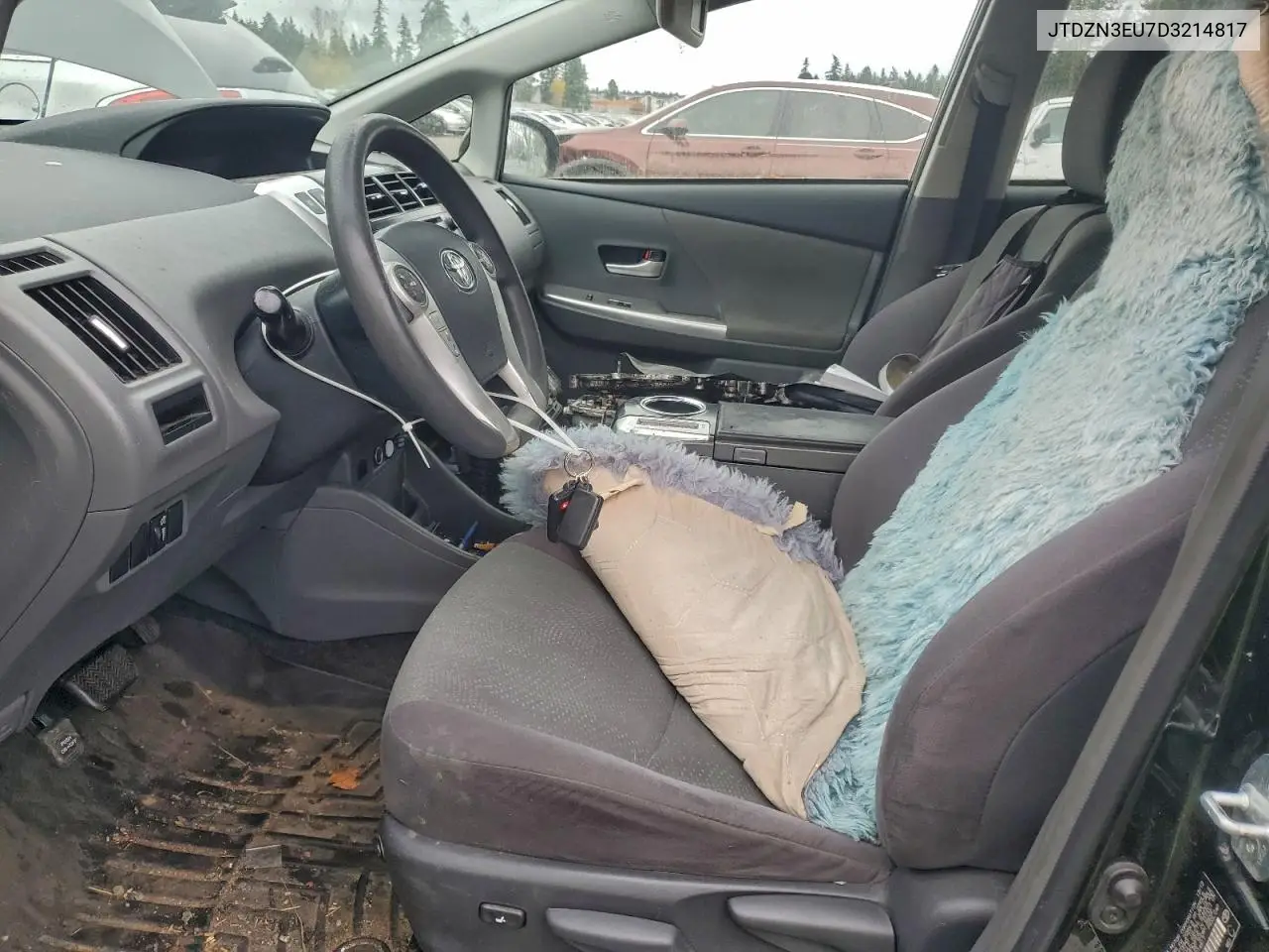 JTDZN3EU7D3214817 2013 Toyota Prius V