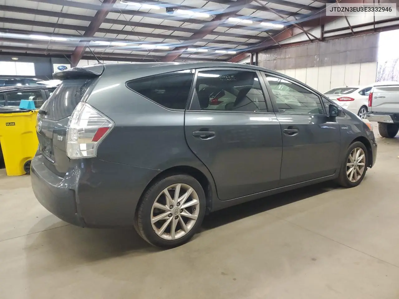 JTDZN3EU3E3332946 2014 Toyota Prius V
