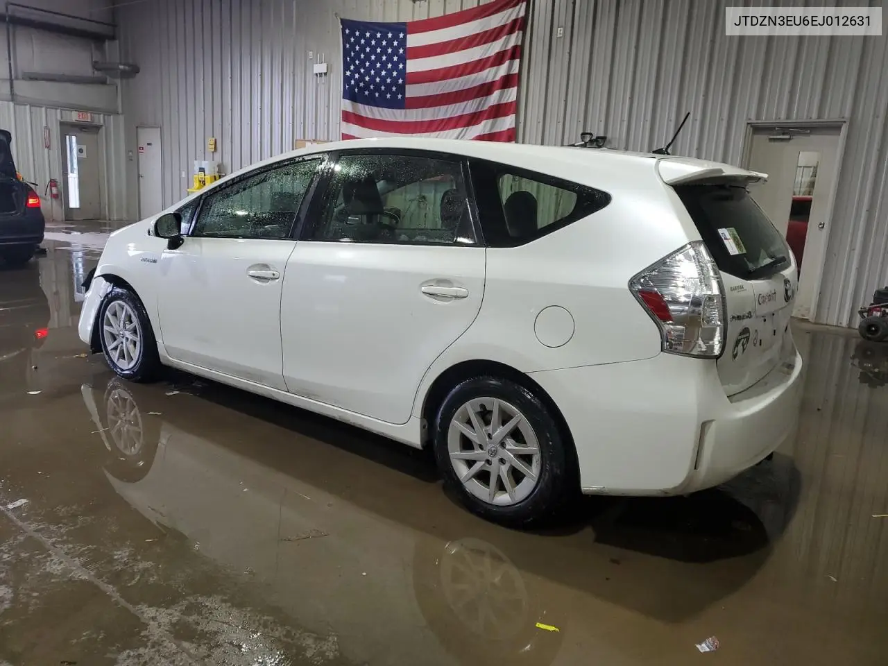 JTDZN3EU6EJ012631 2014 Toyota Prius V