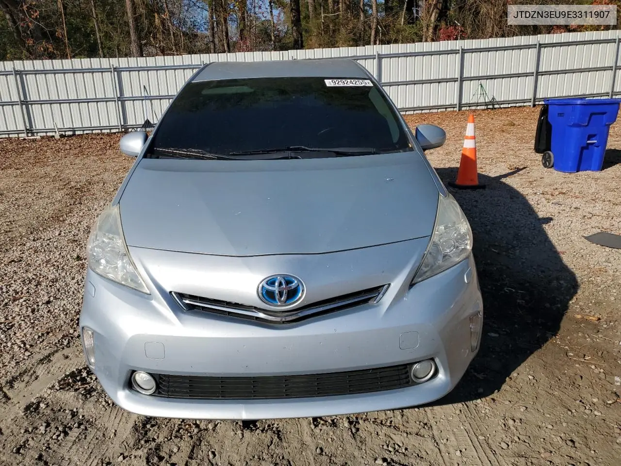 JTDZN3EU9E3311907 2014 Toyota Prius V