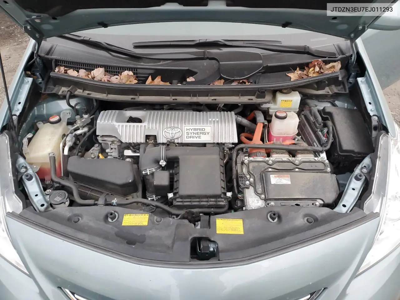 JTDZN3EU7EJ011293 2014 Toyota Prius V