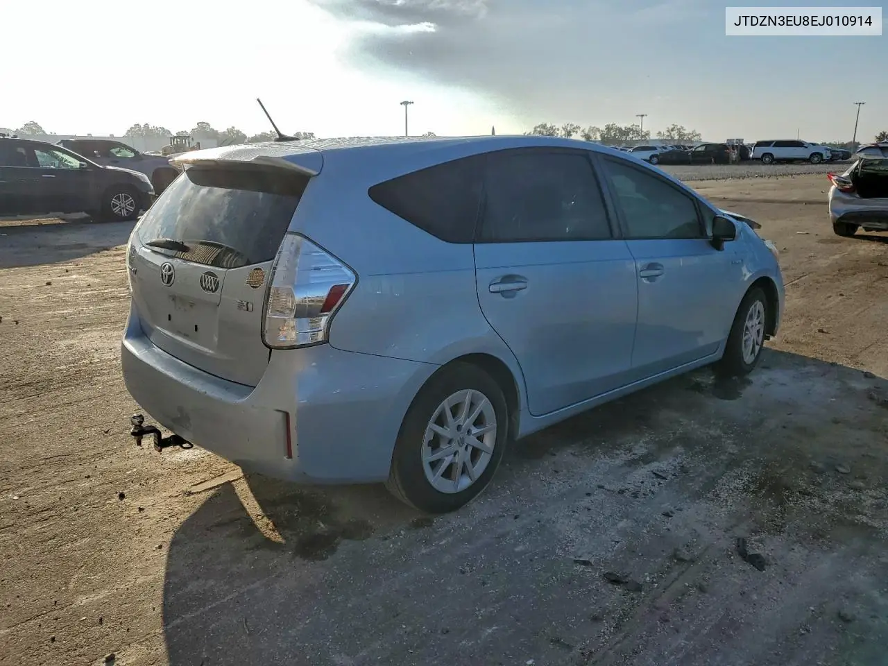 JTDZN3EU8EJ010914 2014 Toyota Prius V