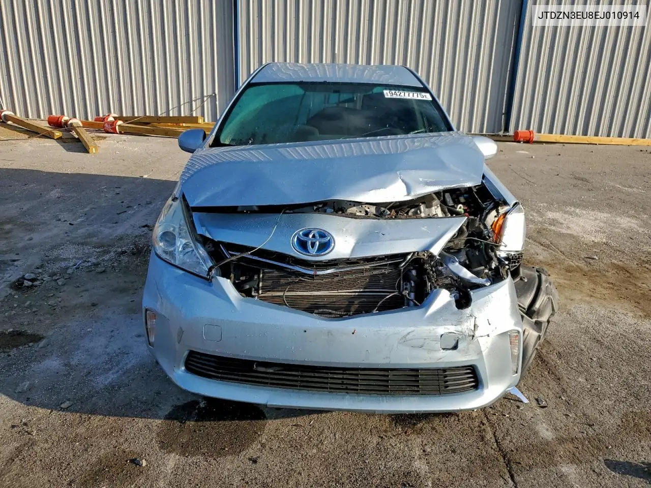 JTDZN3EU8EJ010914 2014 Toyota Prius V