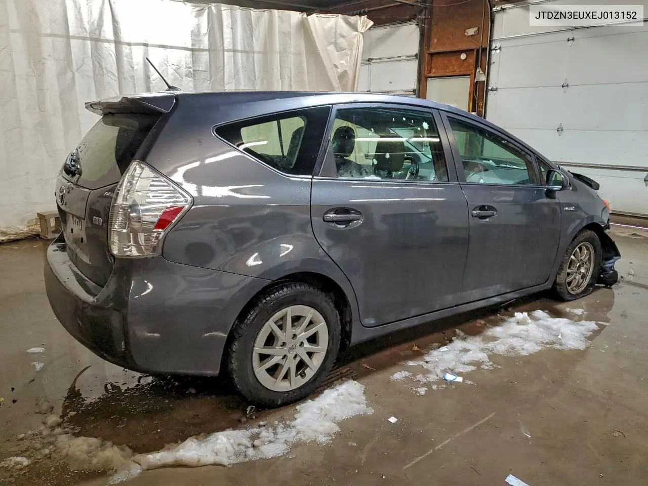 JTDZN3EUXEJ013152 2014 Toyota Prius V