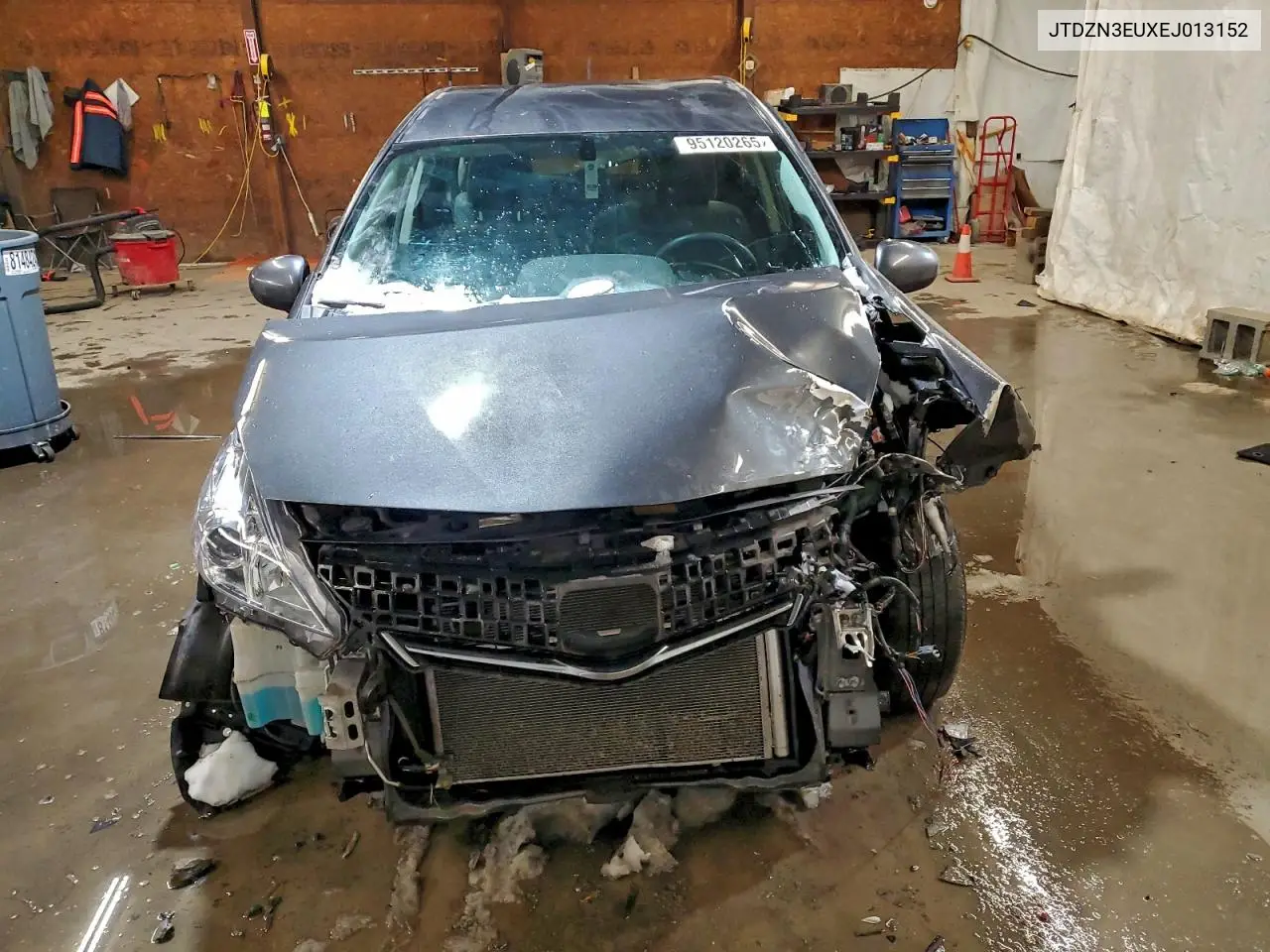 JTDZN3EUXEJ013152 2014 Toyota Prius V