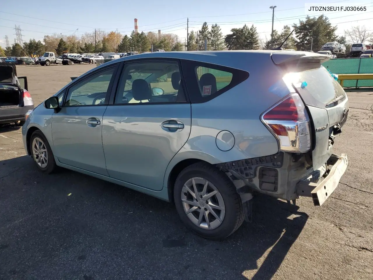 JTDZN3EU1FJ030665 2015 Toyota Prius V