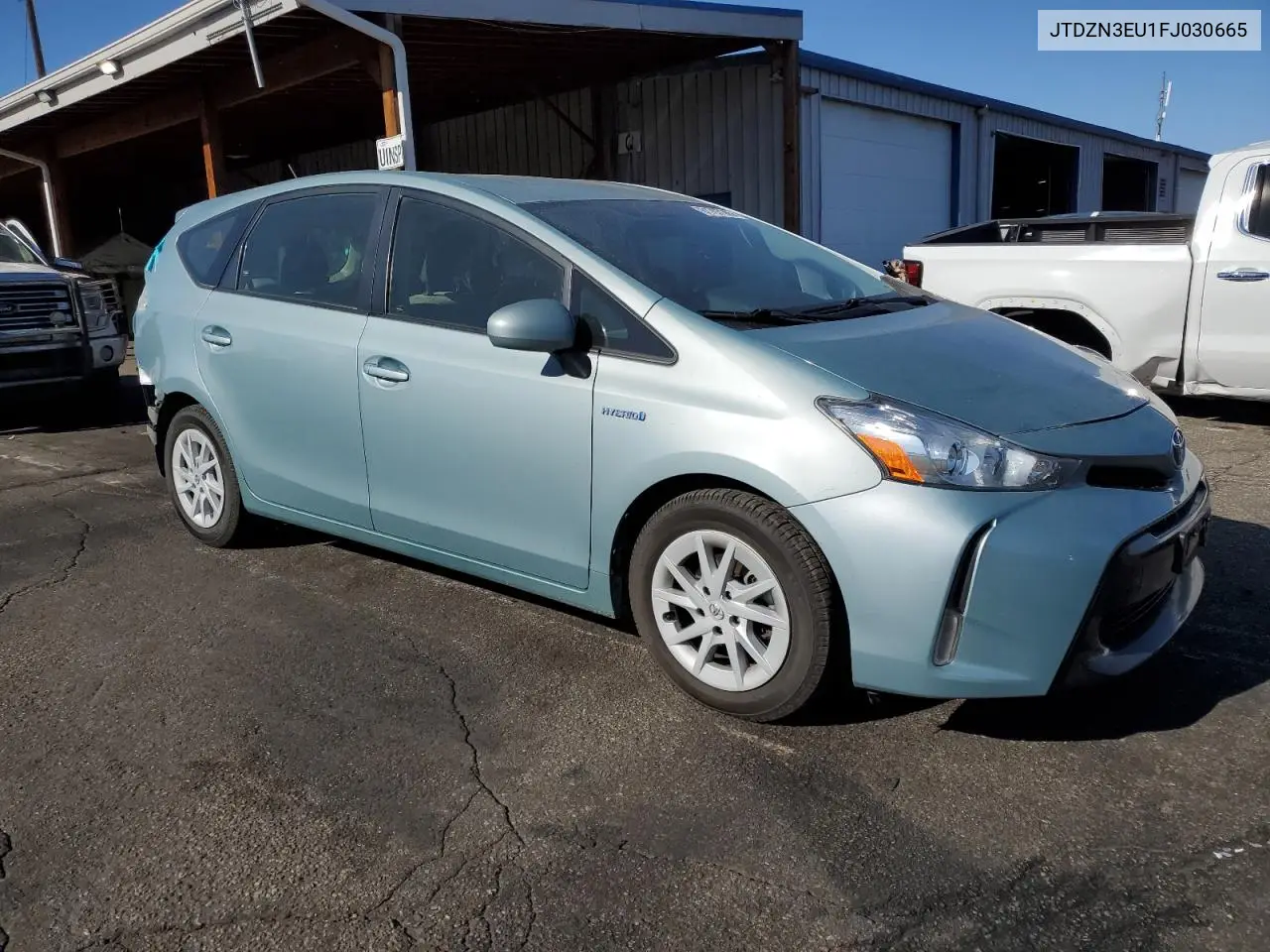 JTDZN3EU1FJ030665 2015 Toyota Prius V