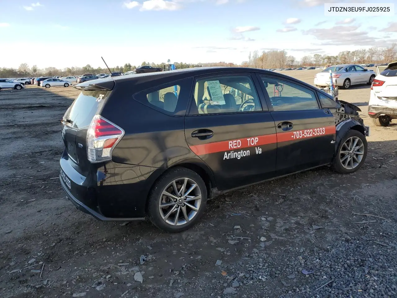 JTDZN3EU9FJ025925 2015 Toyota Prius V