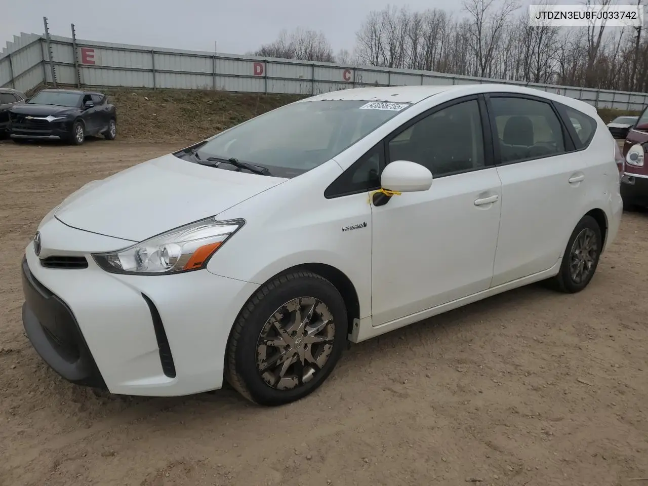 JTDZN3EU8FJ033742 2015 Toyota Prius V