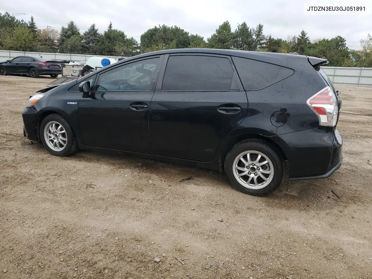 JTDZN3EU3GJ051891 2016 Toyota Prius V
