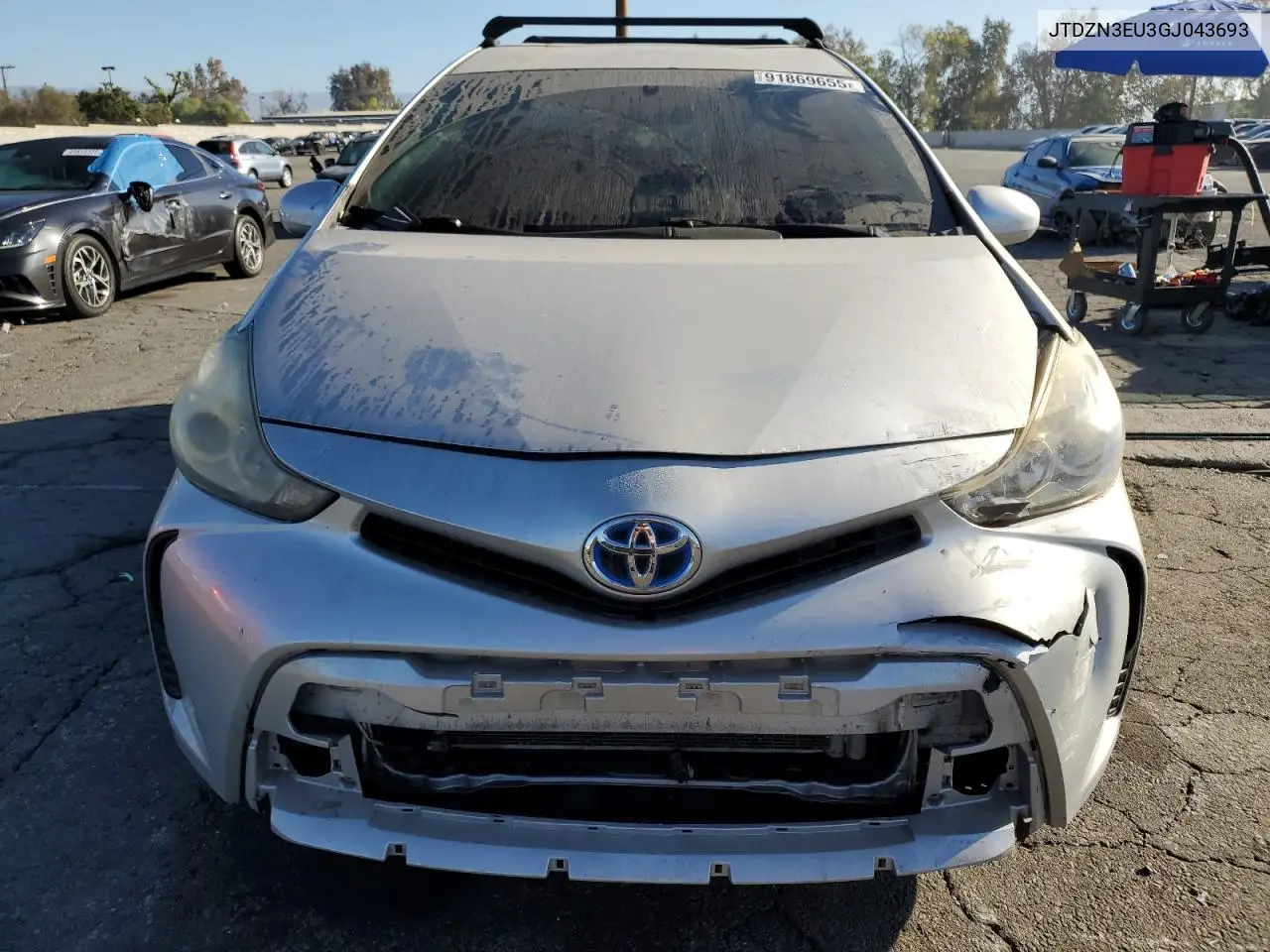 JTDZN3EU3GJ043693 2016 Toyota Prius V