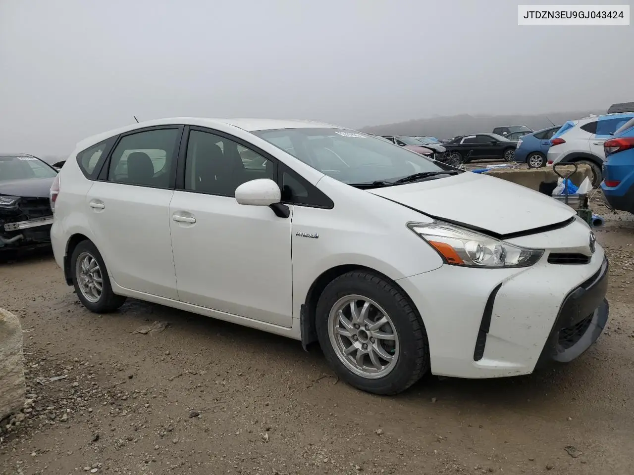 JTDZN3EU9GJ043424 2016 Toyota Prius V