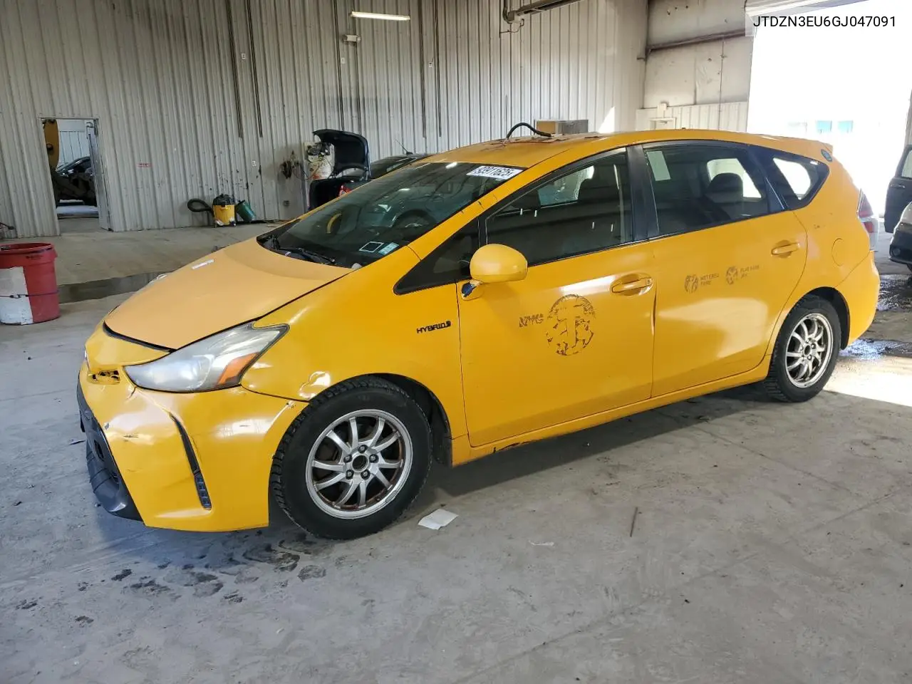 JTDZN3EU6GJ047091 2016 Toyota Prius V