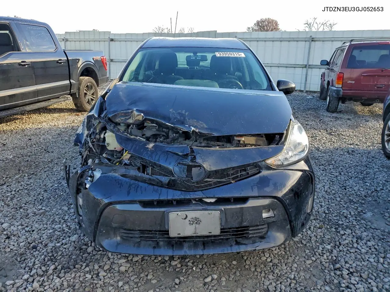 JTDZN3EU3GJ052653 2016 Toyota Prius V