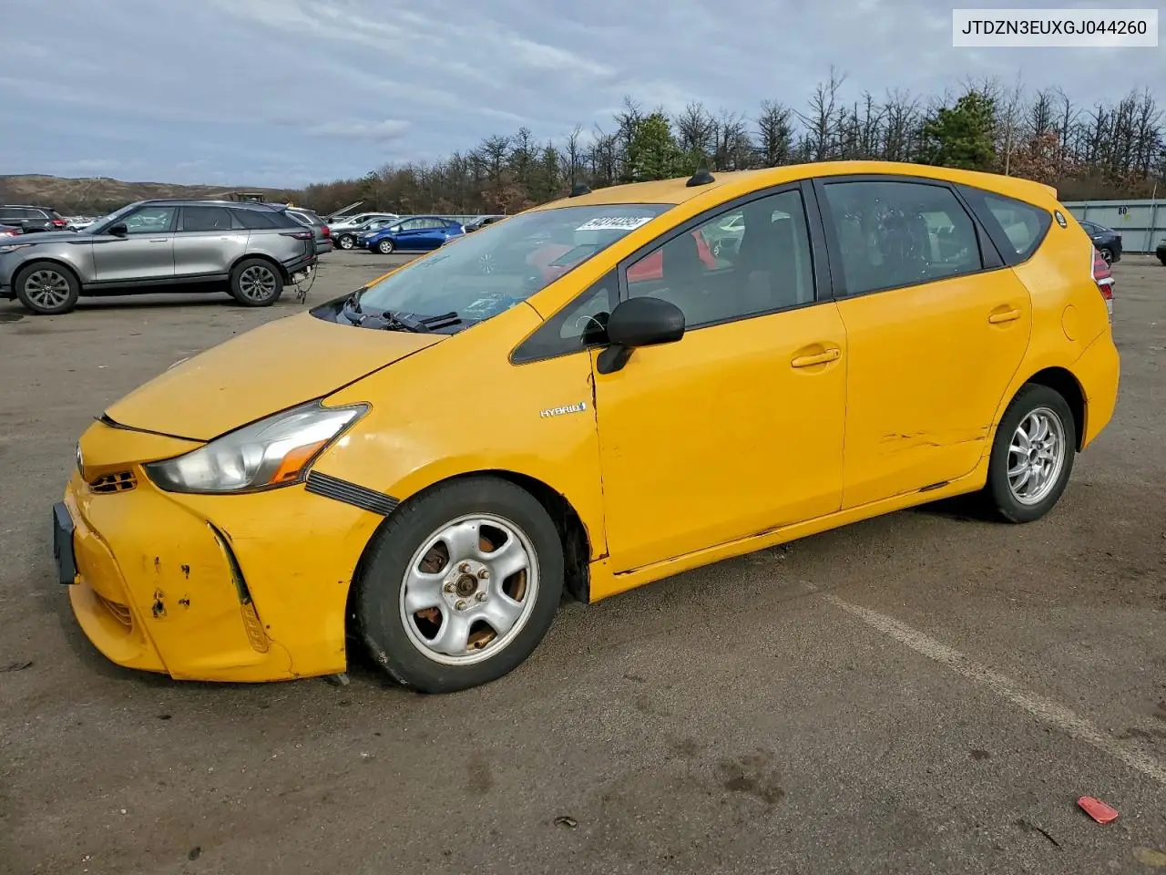 JTDZN3EUXGJ044260 2016 Toyota Prius V