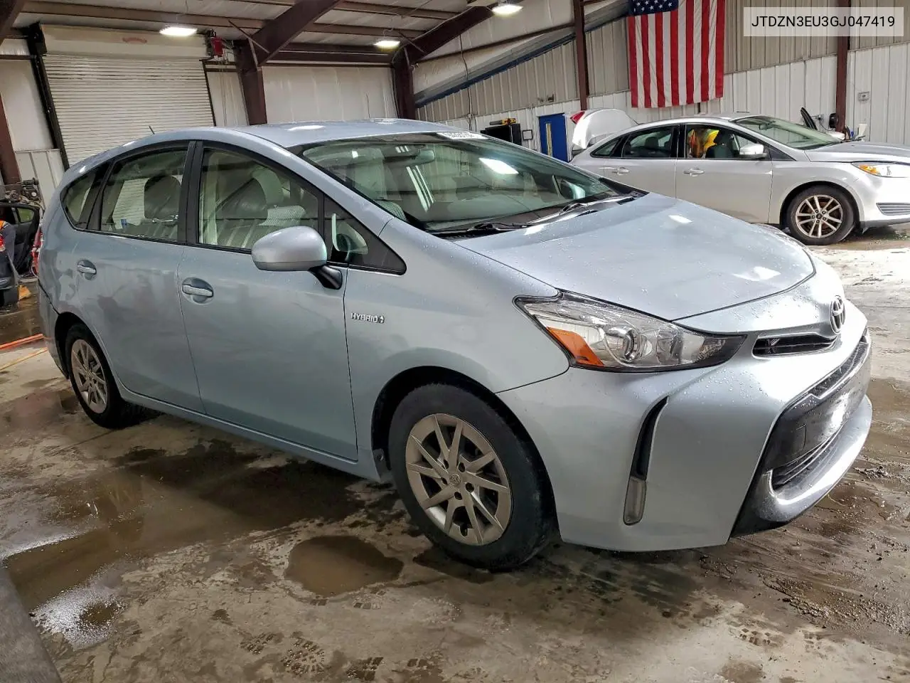 JTDZN3EU3GJ047419 2016 Toyota Prius V