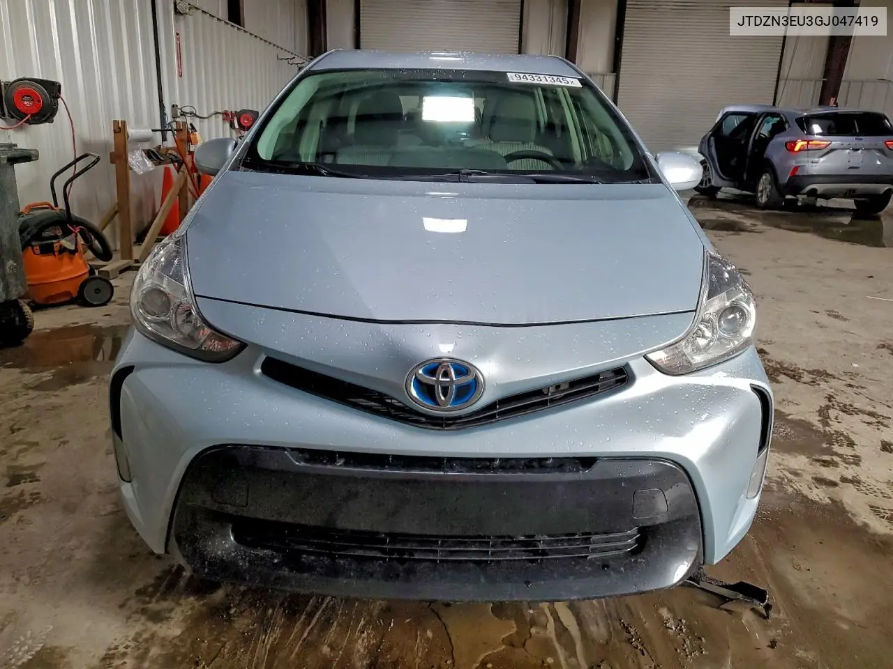 JTDZN3EU3GJ047419 2016 Toyota Prius V