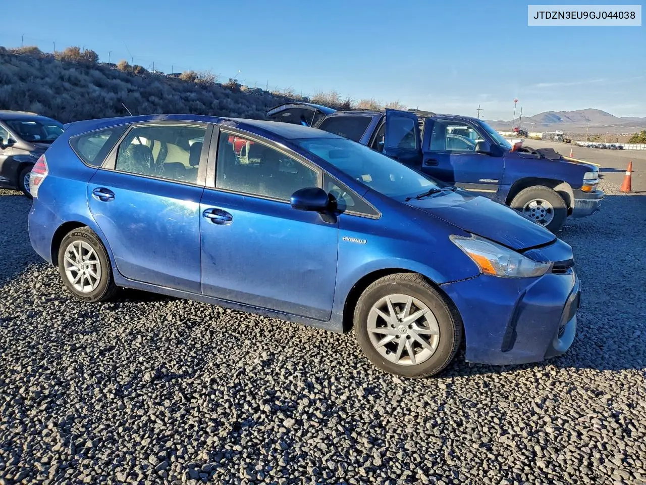 JTDZN3EU9GJ044038 2016 Toyota Prius V