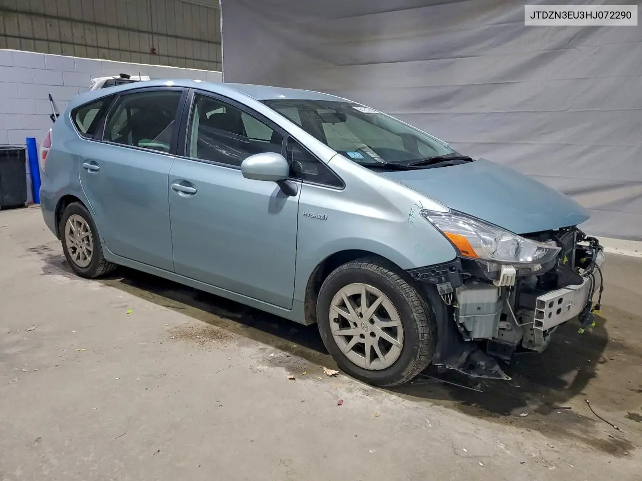 JTDZN3EU3HJ072290 2017 Toyota Prius V