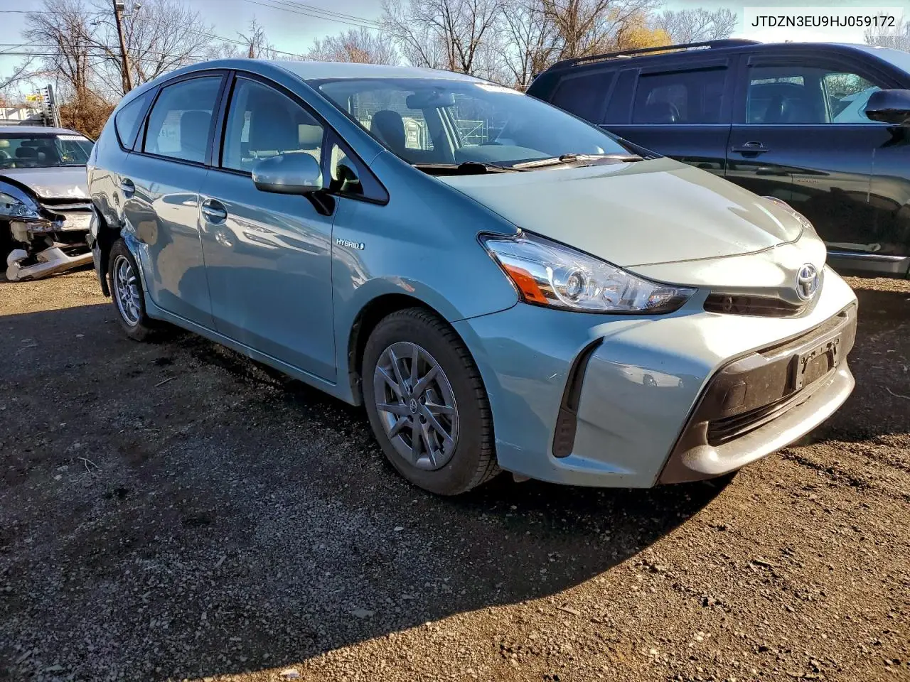 JTDZN3EU9HJ059172 2017 Toyota Prius V