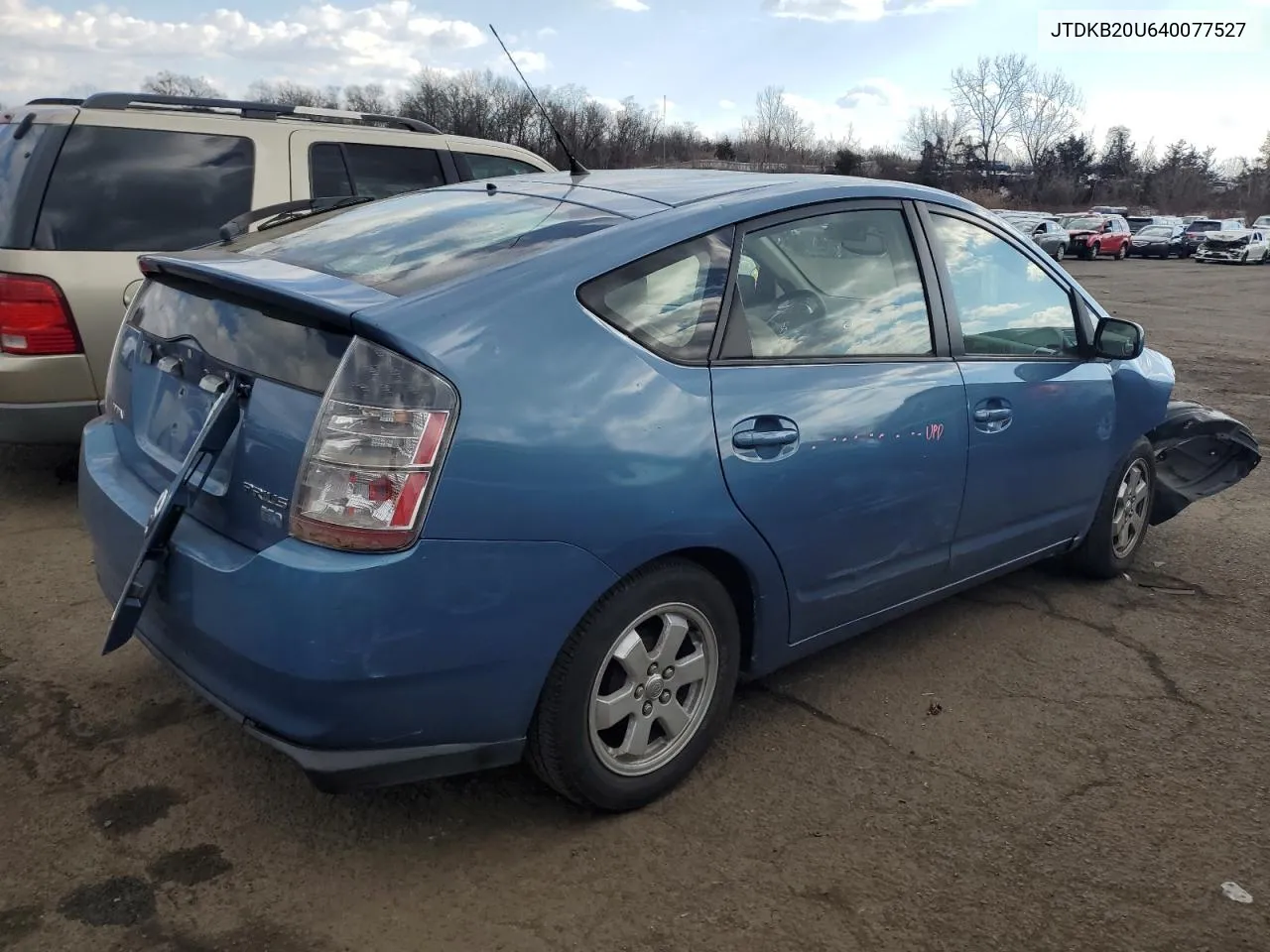 2004 Toyota Prius VIN: JTDKB20U640077527 Lot: 42094365