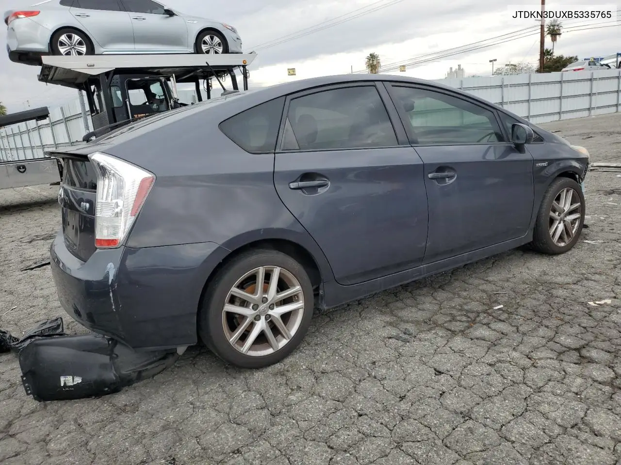 JTDKN3DUXB5335765 2011 Toyota Prius