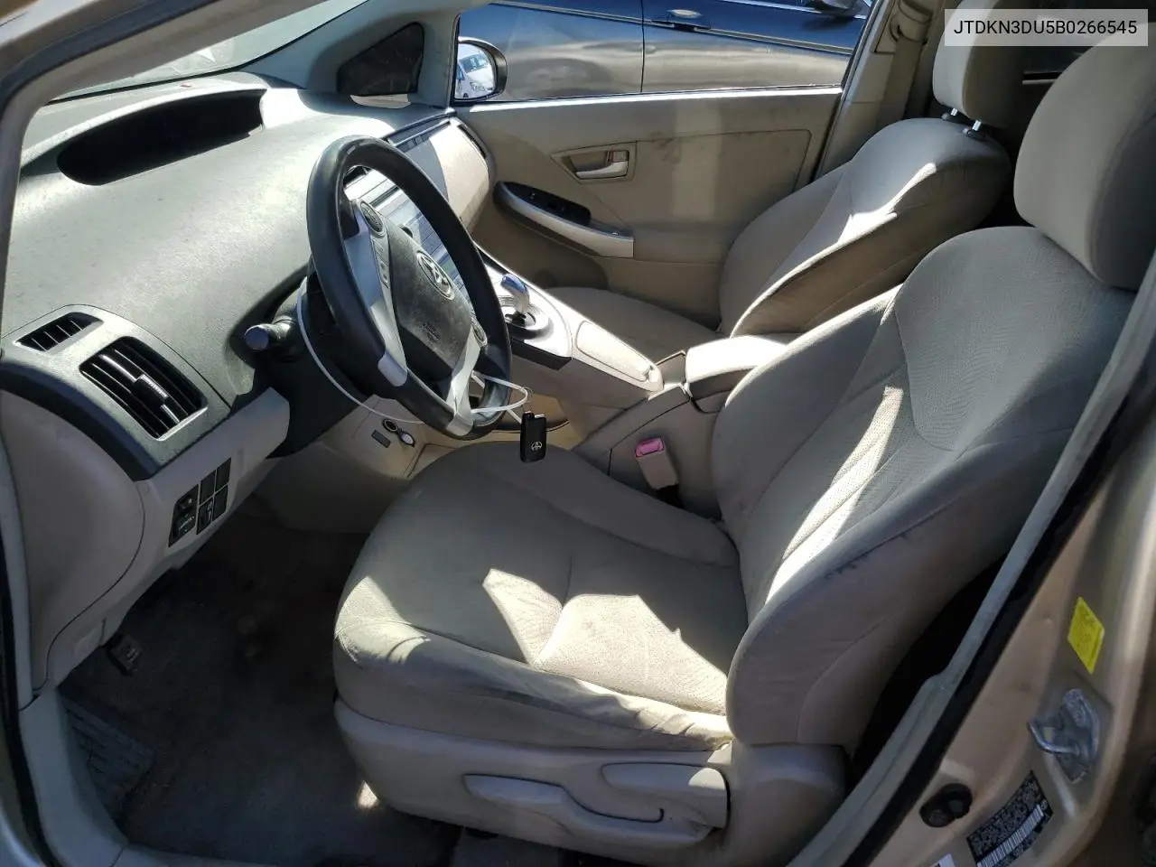 JTDKN3DU5B0266545 2011 Toyota Prius
