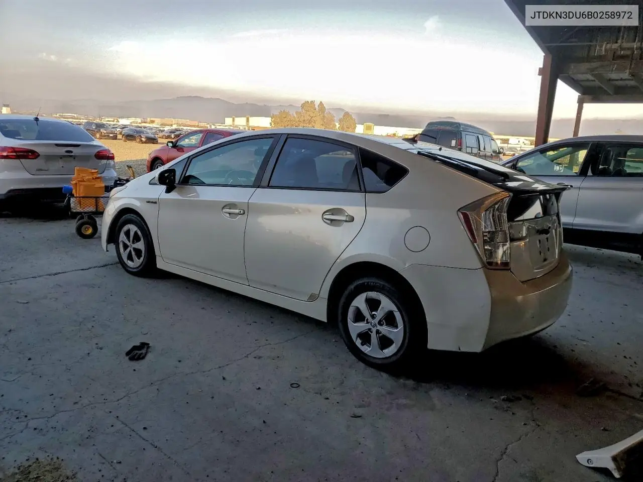 JTDKN3DU6B0258972 2011 Toyota Prius