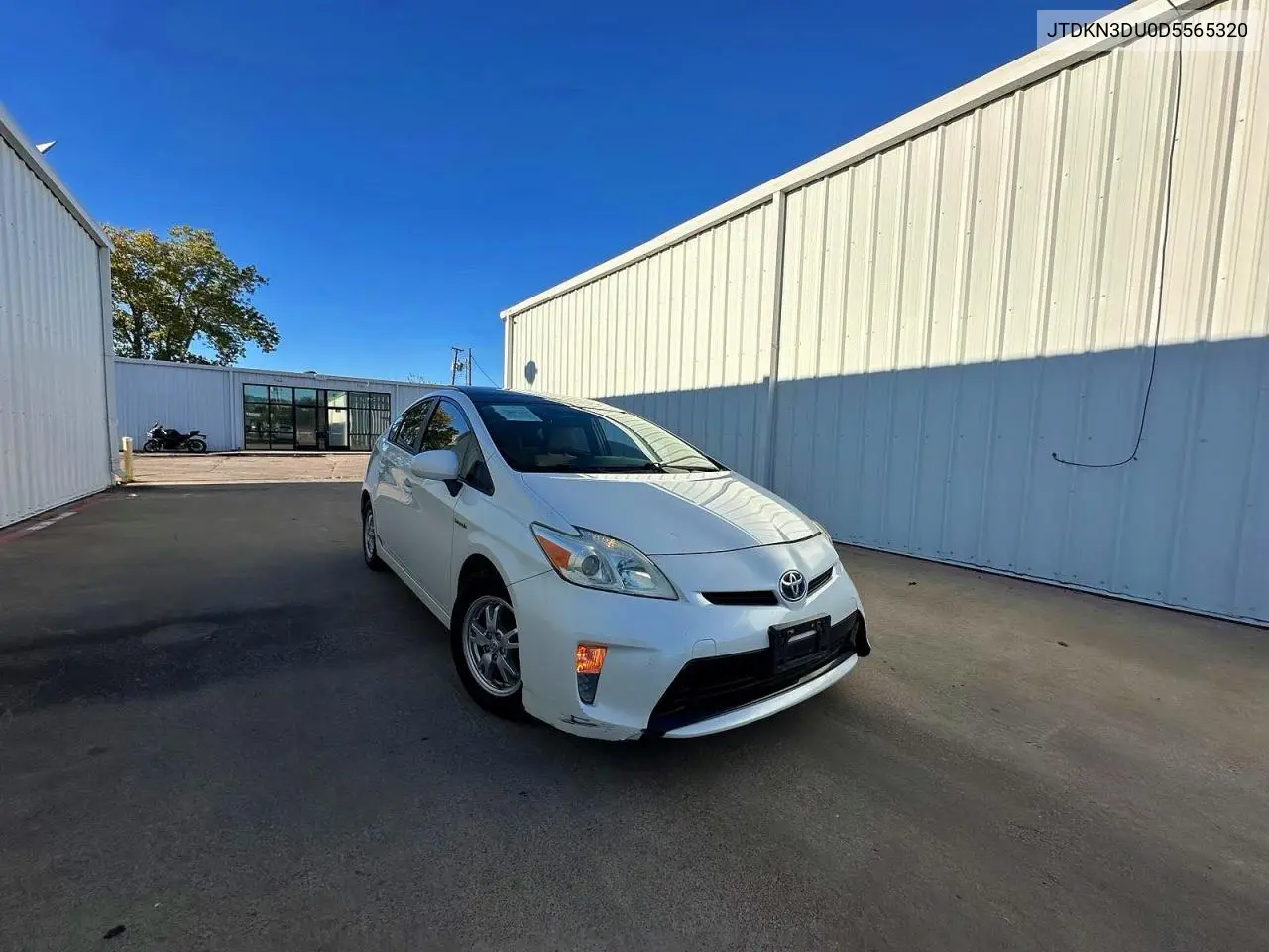 JTDKN3DU0D5565320 2013 Toyota Prius Three