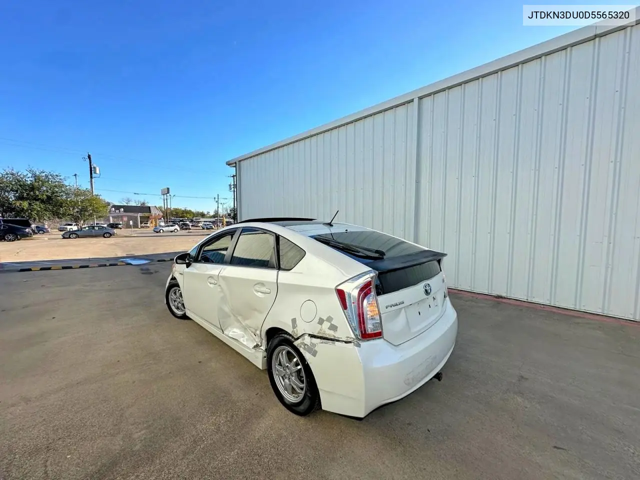 JTDKN3DU0D5565320 2013 Toyota Prius Three