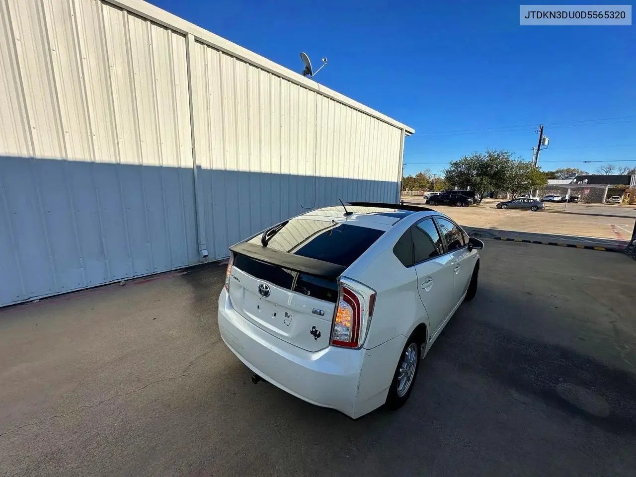 JTDKN3DU0D5565320 2013 Toyota Prius Three