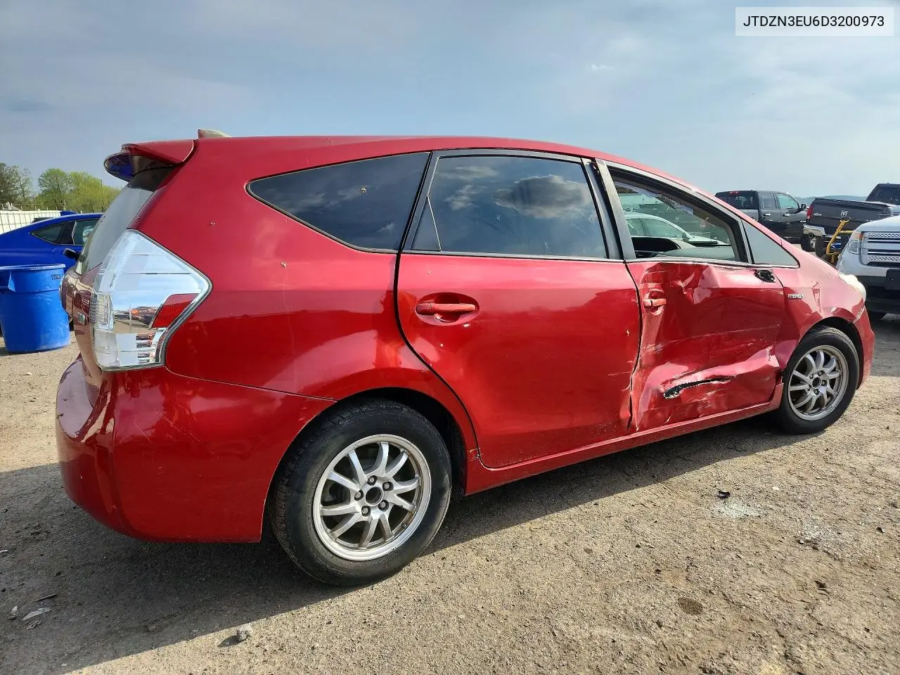 JTDZN3EU6D3200973 2013 Toyota Prius V Two