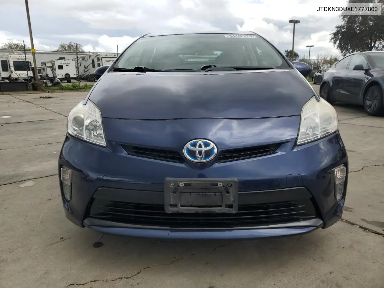 JTDKN3DUXE1777800 2014 Toyota Prius