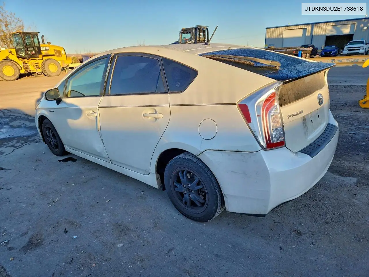 JTDKN3DU2E1738618 2014 Toyota Prius