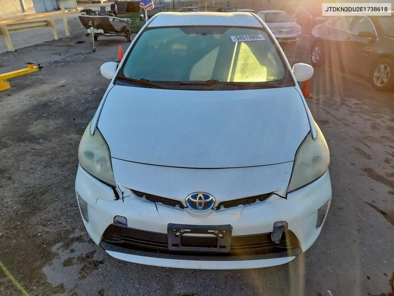 JTDKN3DU2E1738618 2014 Toyota Prius
