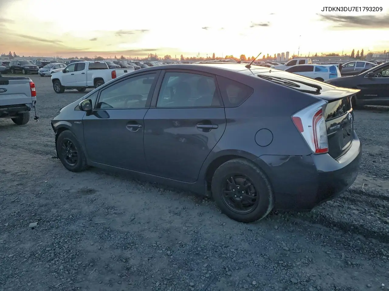 JTDKN3DU7E1793209 2014 Toyota Prius