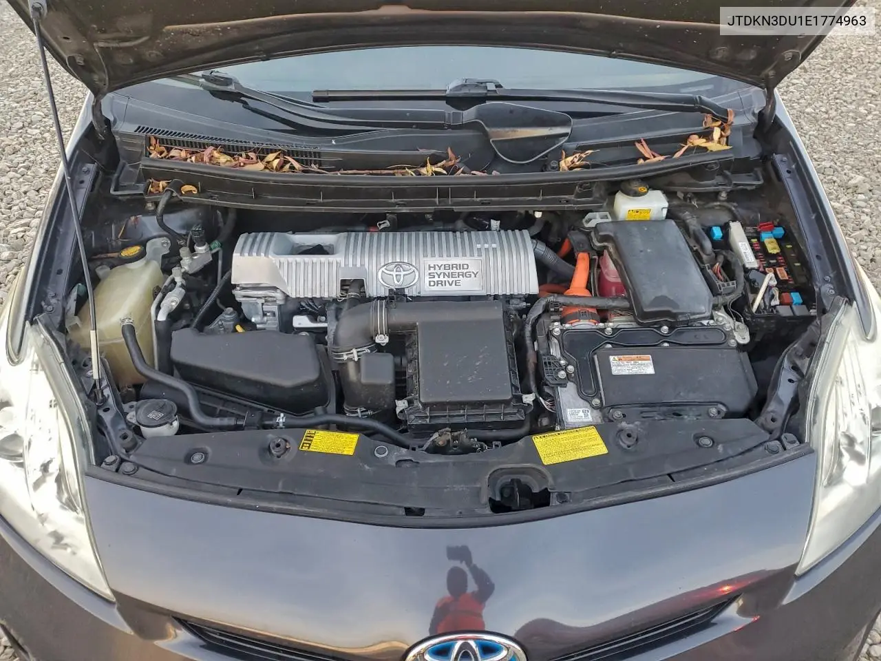 JTDKN3DU1E1774963 2014 Toyota Prius