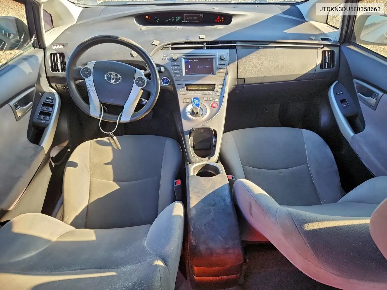 JTDKN3DU5E0358663 2014 Toyota Prius