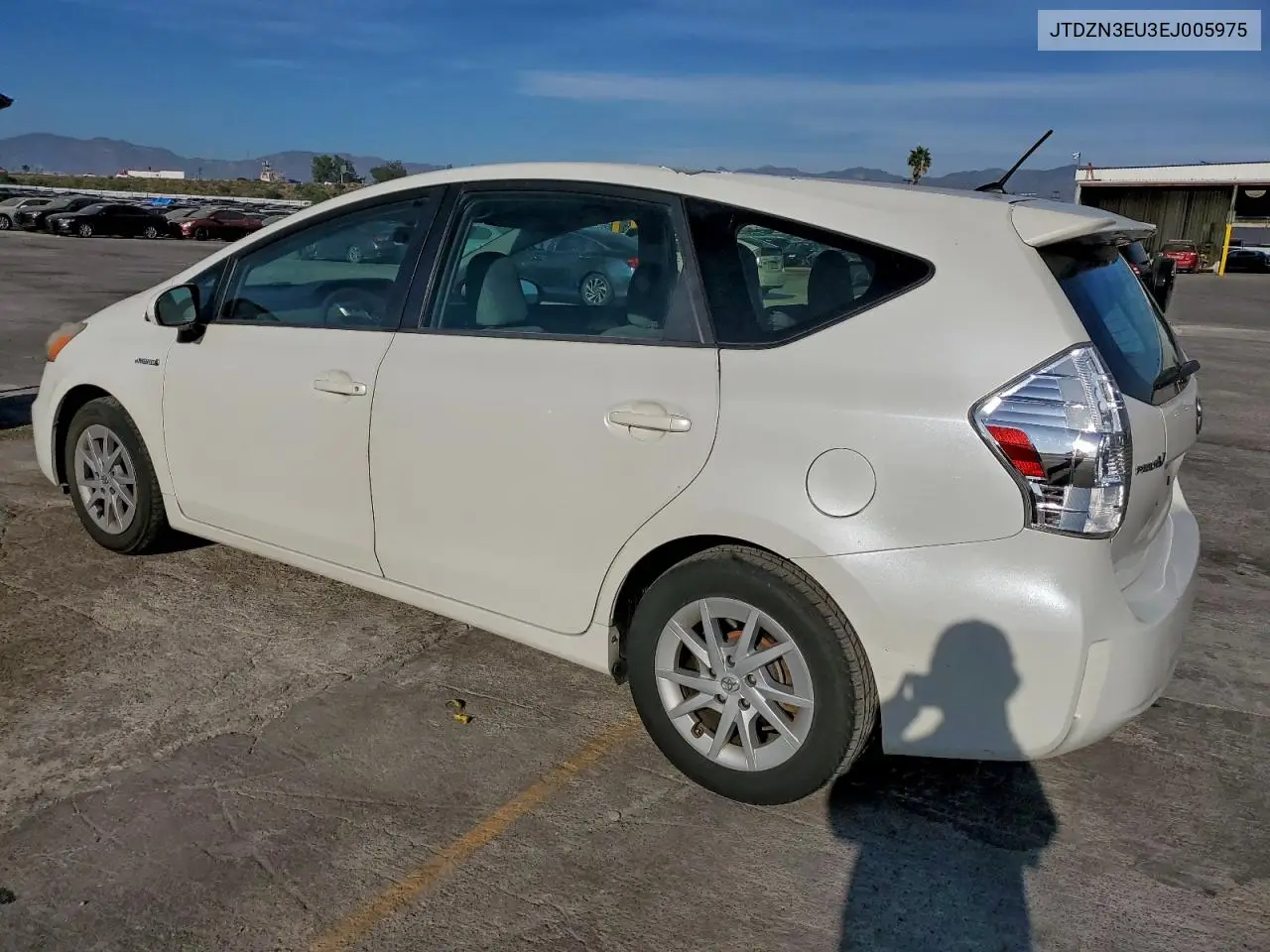 JTDZN3EU3EJ005975 2014 Toyota Prius V