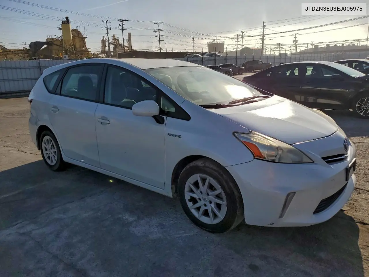 JTDZN3EU3EJ005975 2014 Toyota Prius V