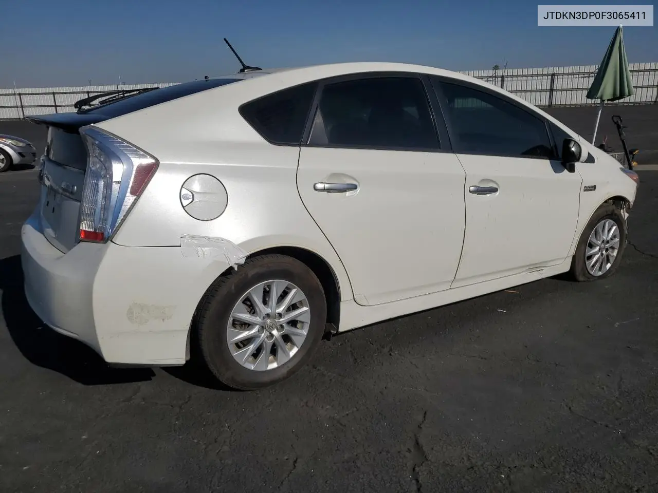 JTDKN3DP0F3065411 2015 Toyota Prius Plug-In