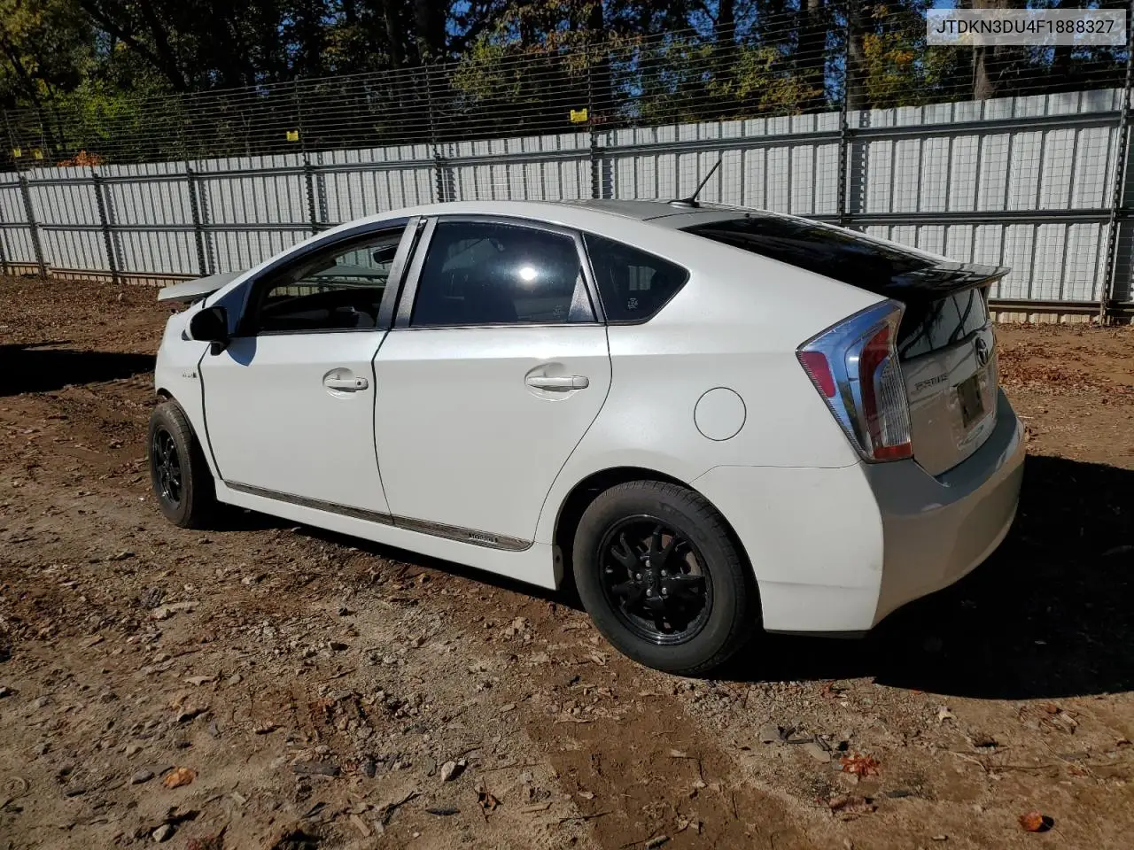 JTDKN3DU4F1888327 2015 Toyota Prius