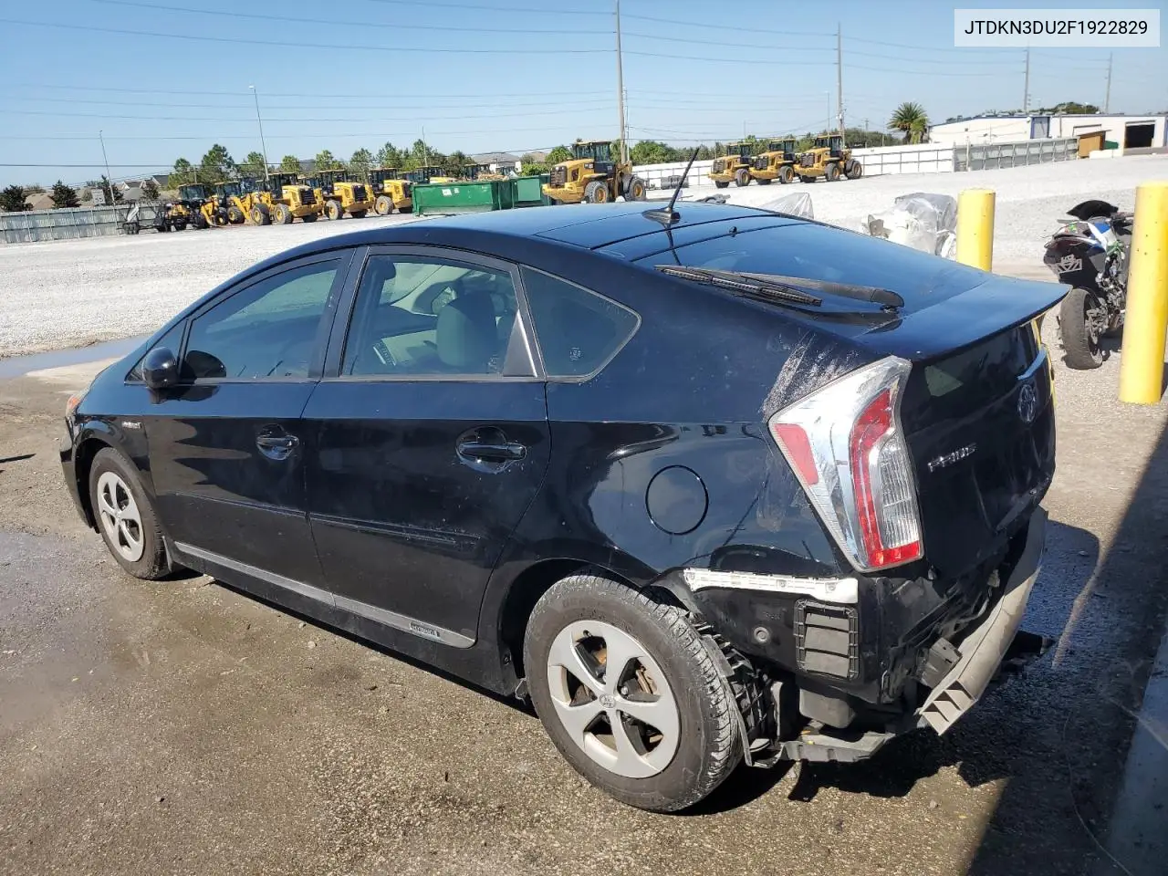 JTDKN3DU2F1922829 2015 Toyota Prius