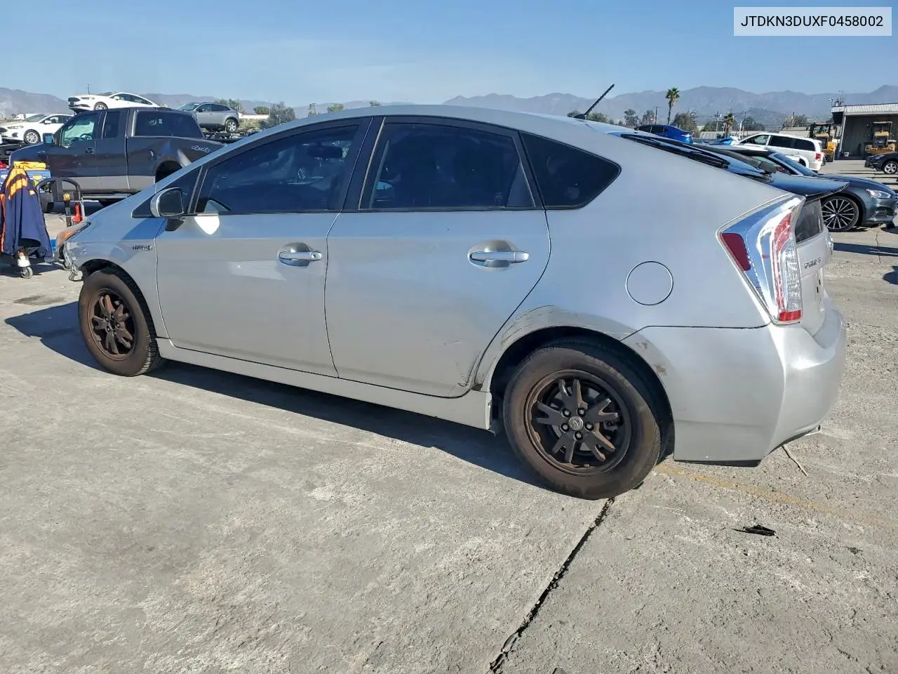 JTDKN3DUXF0458002 2015 Toyota Prius