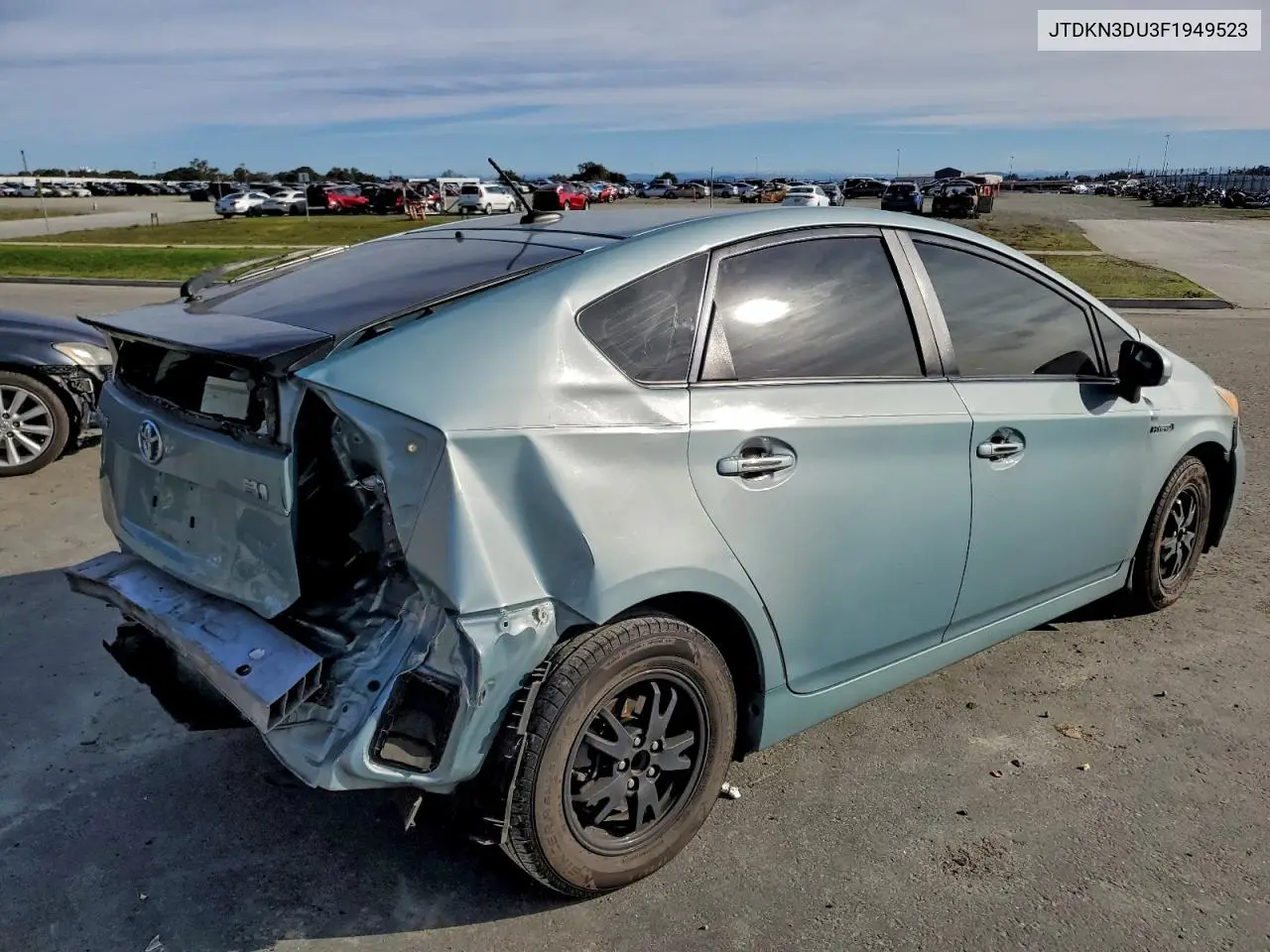 JTDKN3DU3F1949523 2015 Toyota Prius