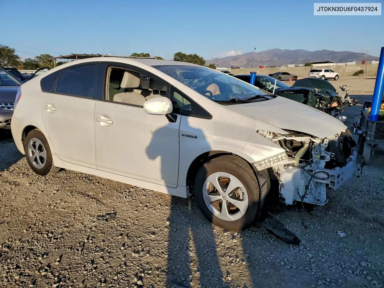 JTDKN3DU6F0437924 2015 Toyota Prius