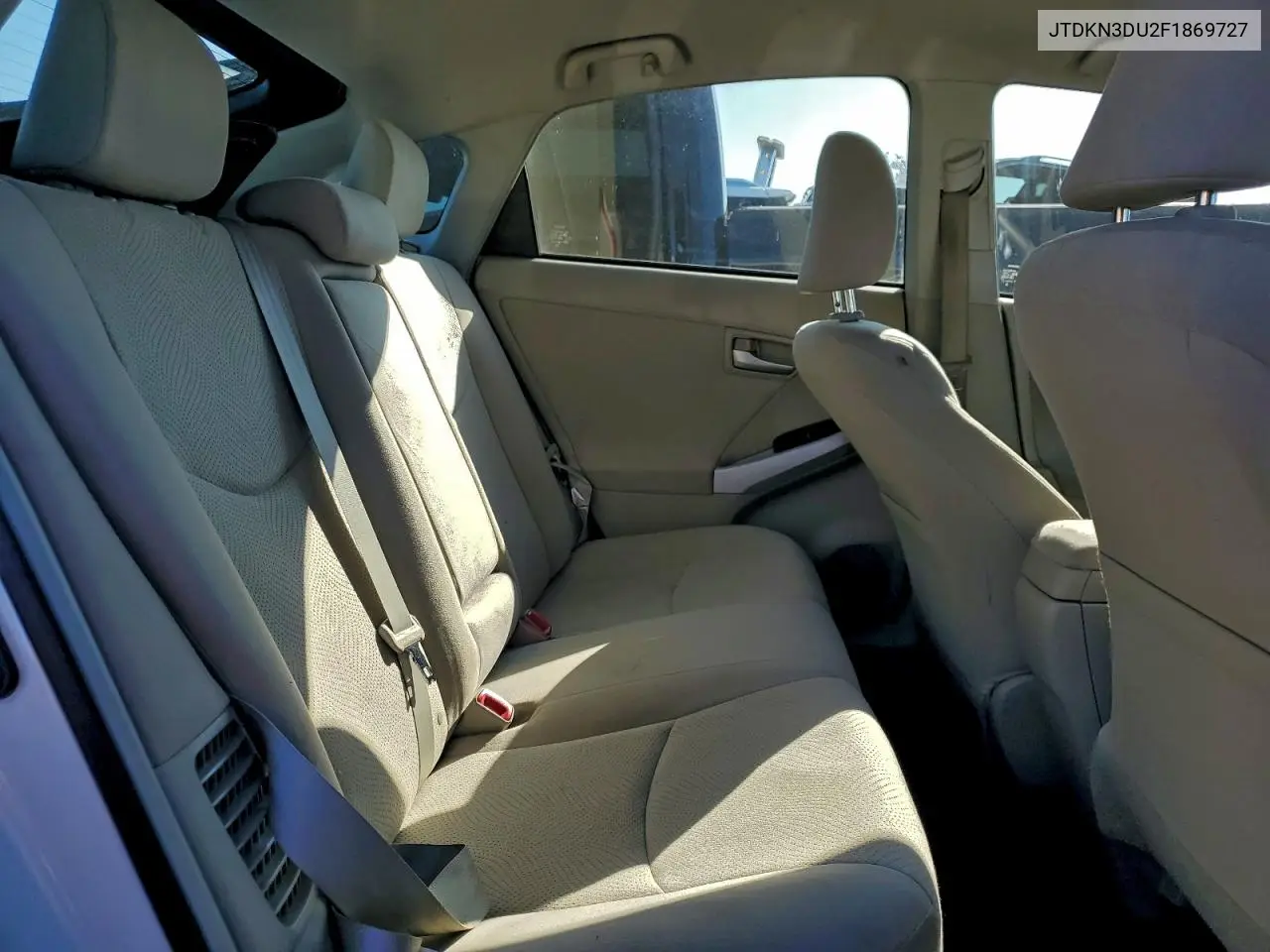 JTDKN3DU2F1869727 2015 Toyota Prius
