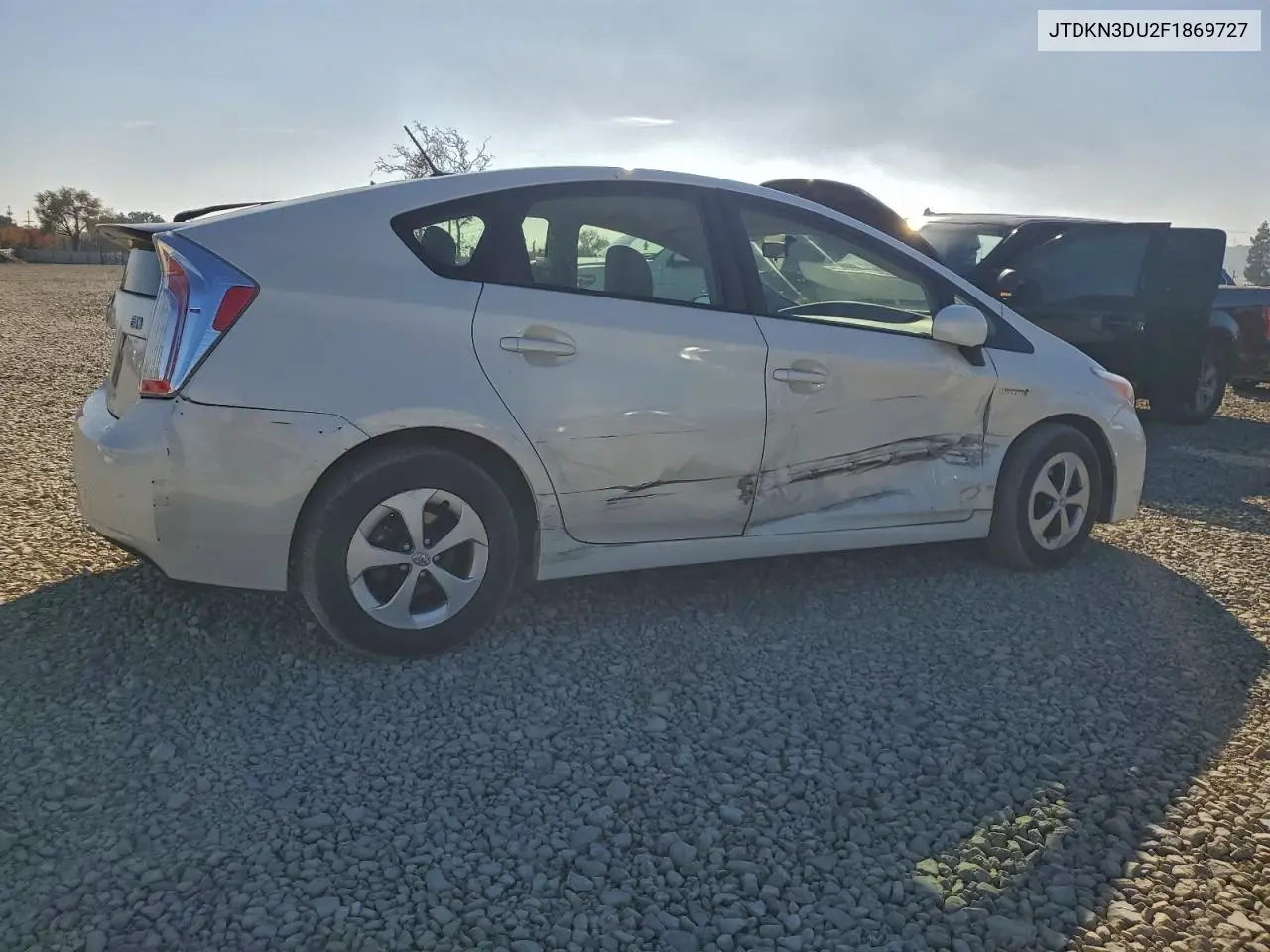 JTDKN3DU2F1869727 2015 Toyota Prius